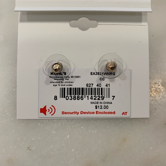 NWT Lauren Conrad Rose Gold Tone Studs With Clear White Center Stone - Picture 2 of 3